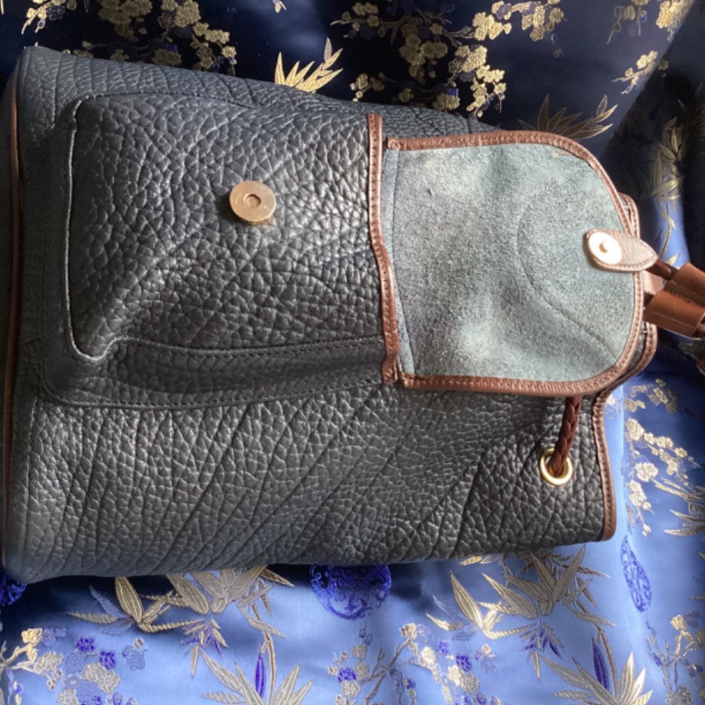 Authentic Vintage Dooney&Bourke Pebble Leather Sling Back Bucket Handbag - Picture 5 of 15